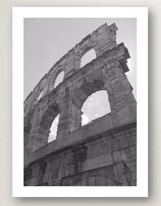 Monochrome Colosseum